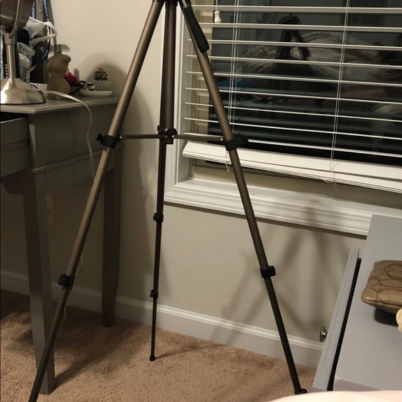 Camera Tripod - Picture 4 of 4